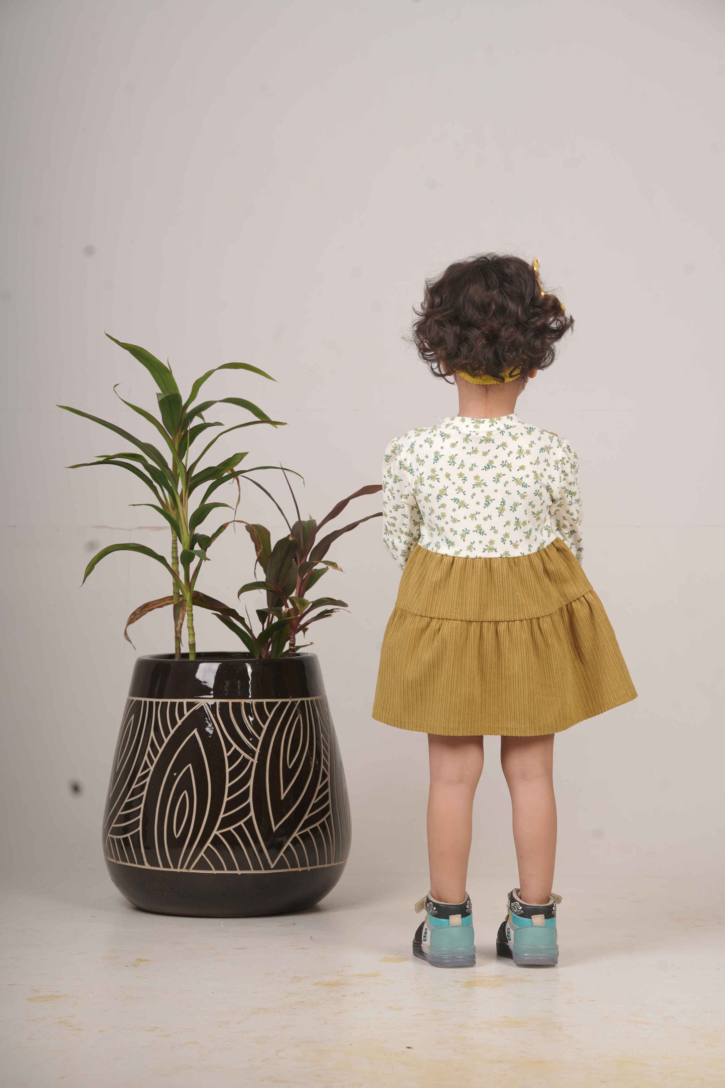 Girls’ Mehandi Green Frock – Stylish Party & Casual Wear Dress